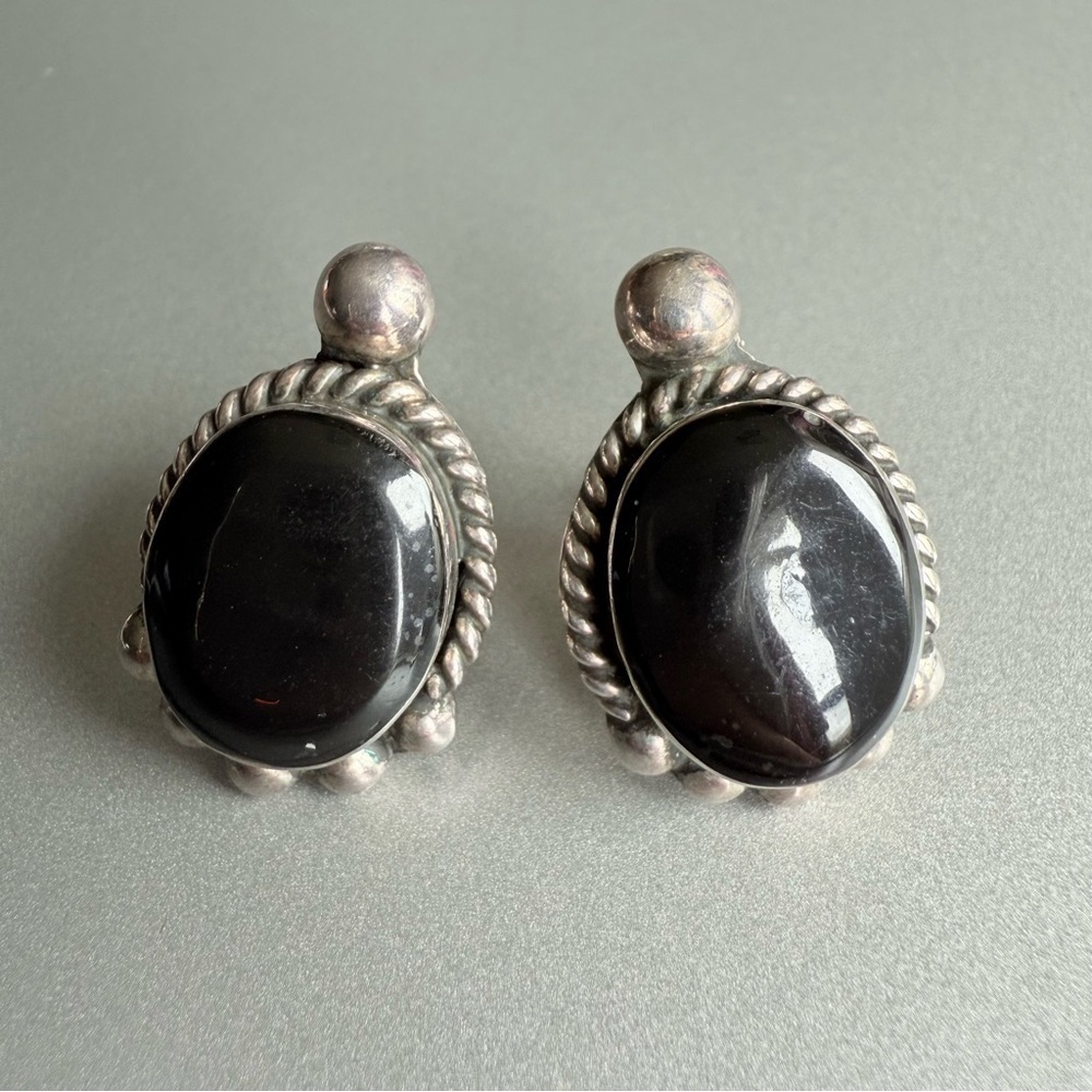 Mexico Black Onyx Sterling Silver Cable and Beads Design Stud Earrings - Picture 1 of 6